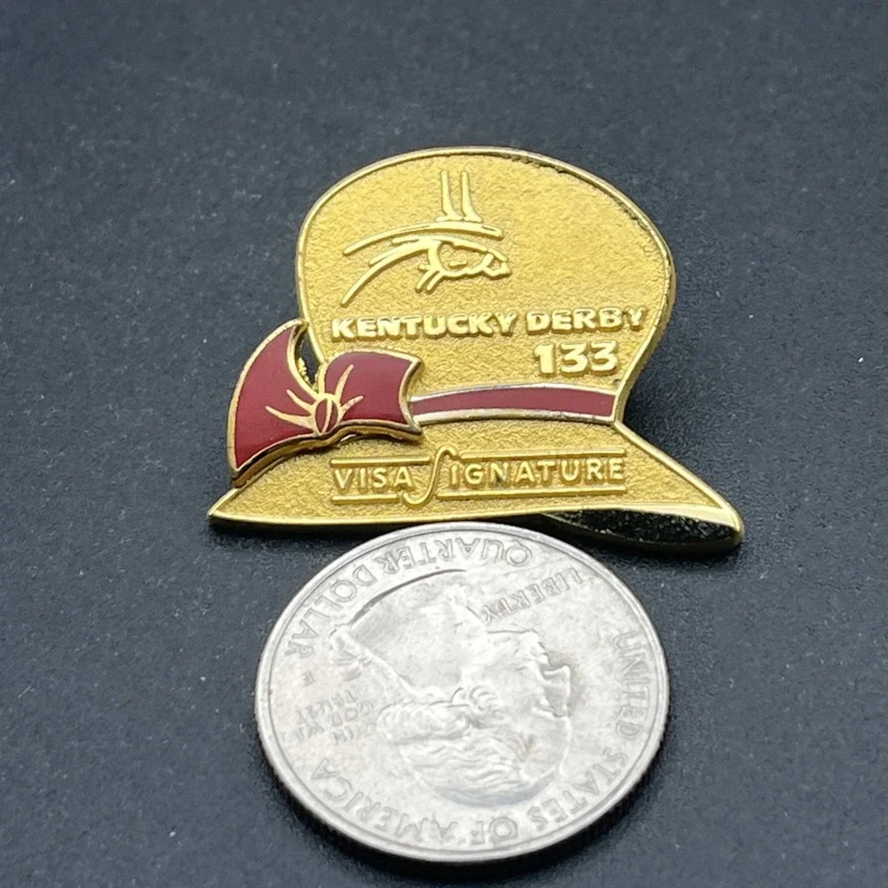 Kentucky Derby 133 Horse‎ Racing Visa Signature Credit Card Lapel Hat Pin